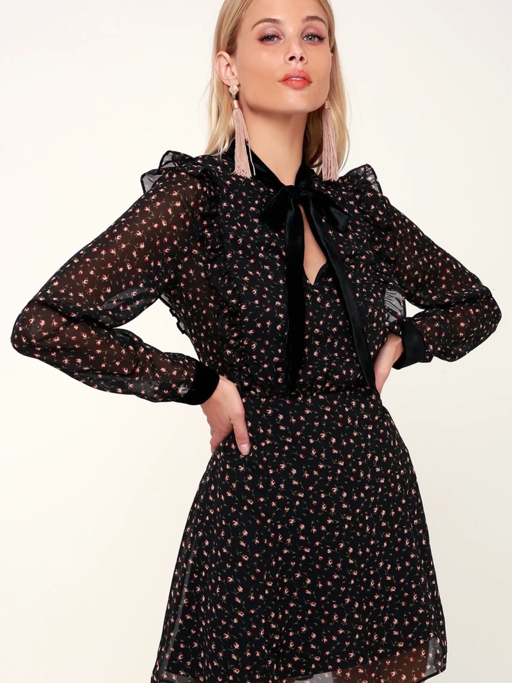 Lush Black Floral Print Long Sleeve Skater Dress - Medium